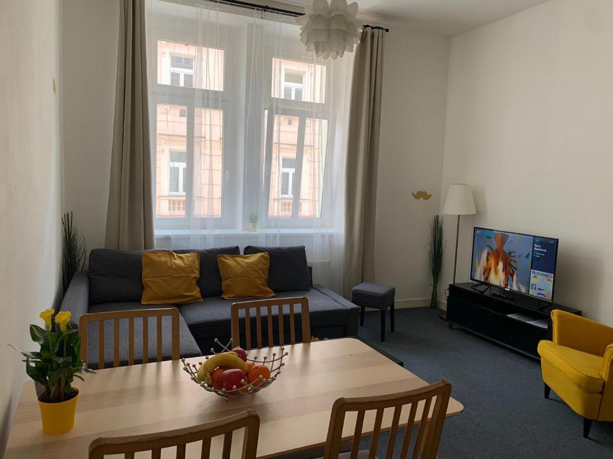 Little Tom Apartments Praga Exterior foto