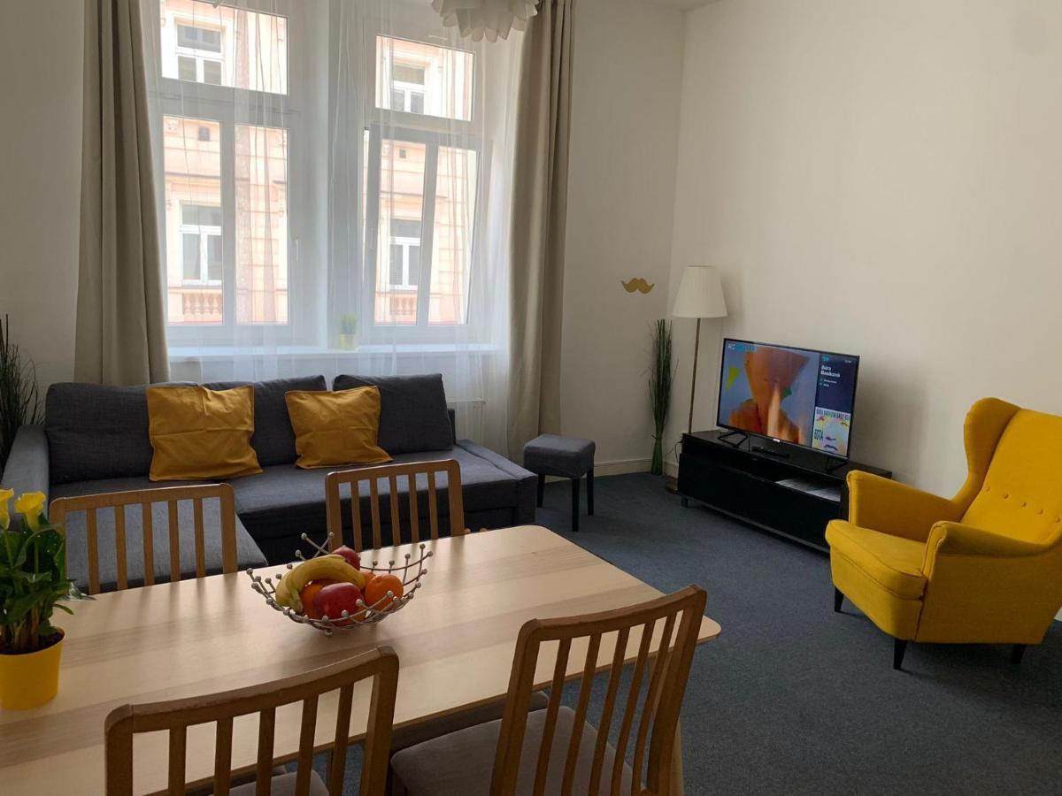 Little Tom Apartments Praga Exterior foto